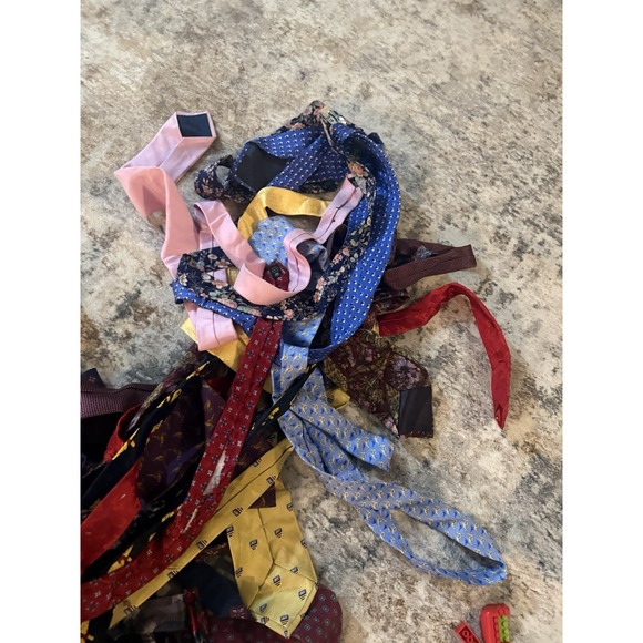 Huge 100+ Mens Designer Neck Tie Lot – Silk & Novelty Mix - Picture 2 of 16